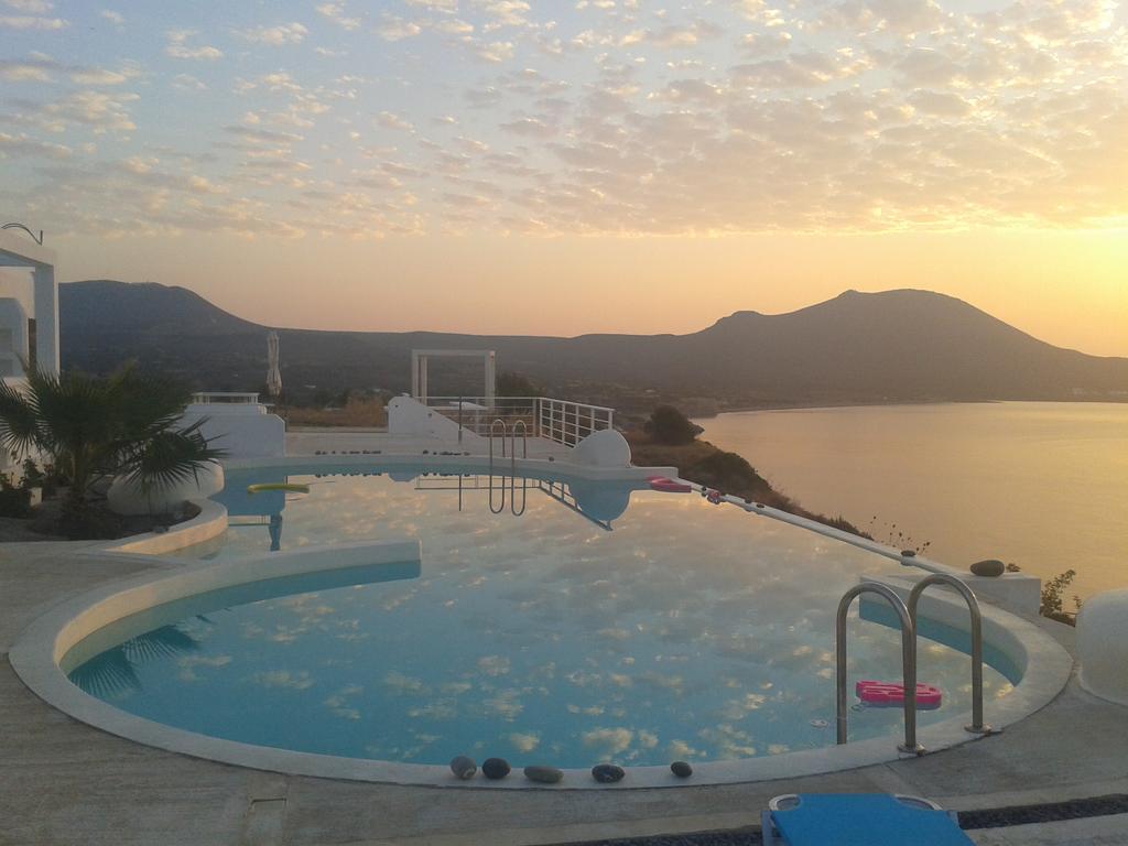Villa Kaladi Rock à Avlemonas Extérieur photo